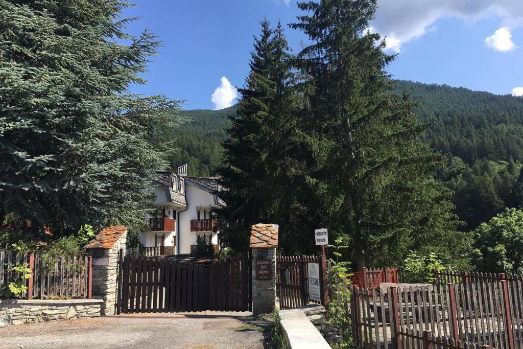 Maison Des Alpes Mansarda Oulx Zewnętrze zdjęcie